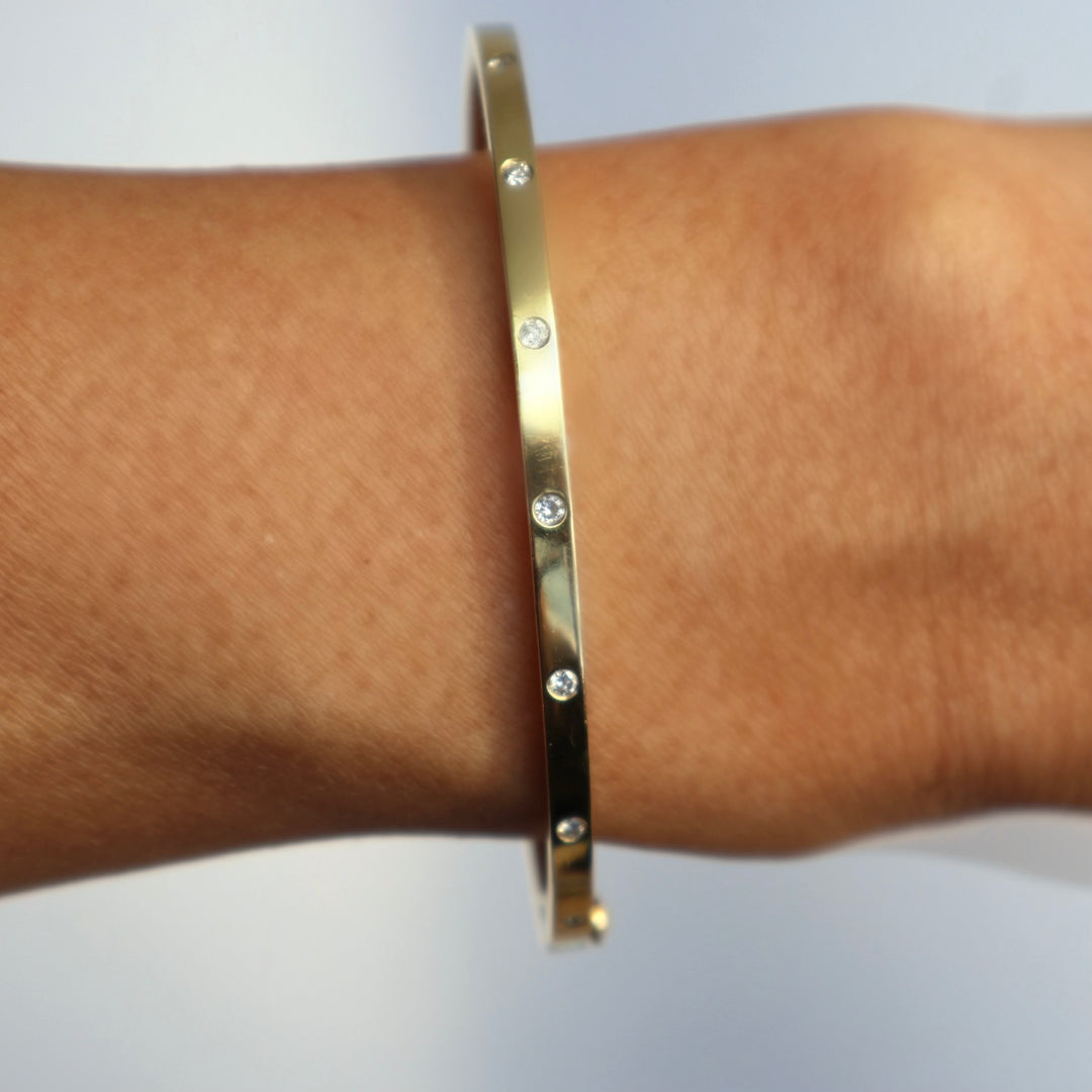 AMELIA 14K GOLD DIAMOND BANGLE