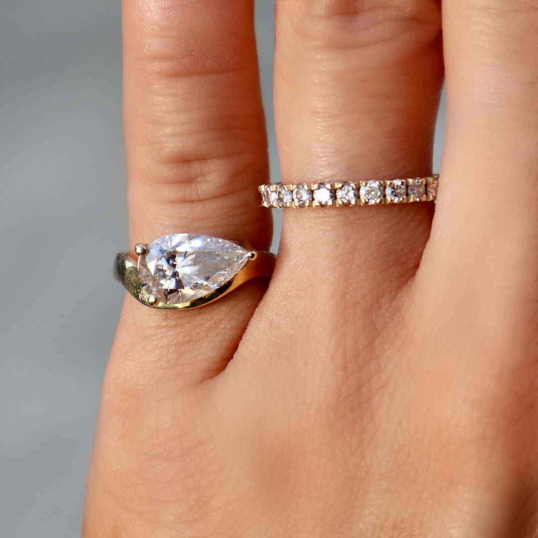 FAYE PEAR SLANT DIAMOND RING