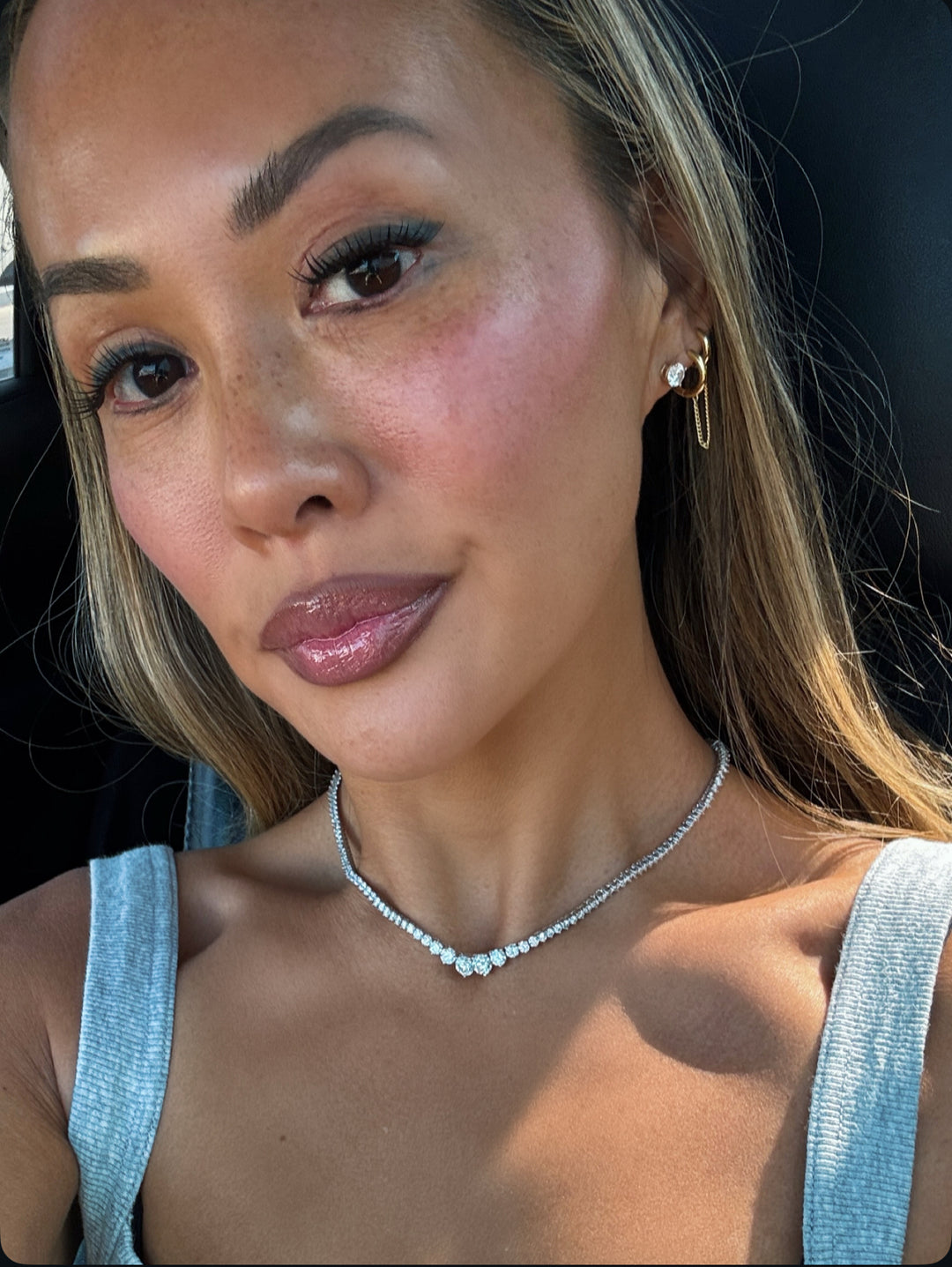 GRADUATED DIAMOND TENNIS NECKLACE