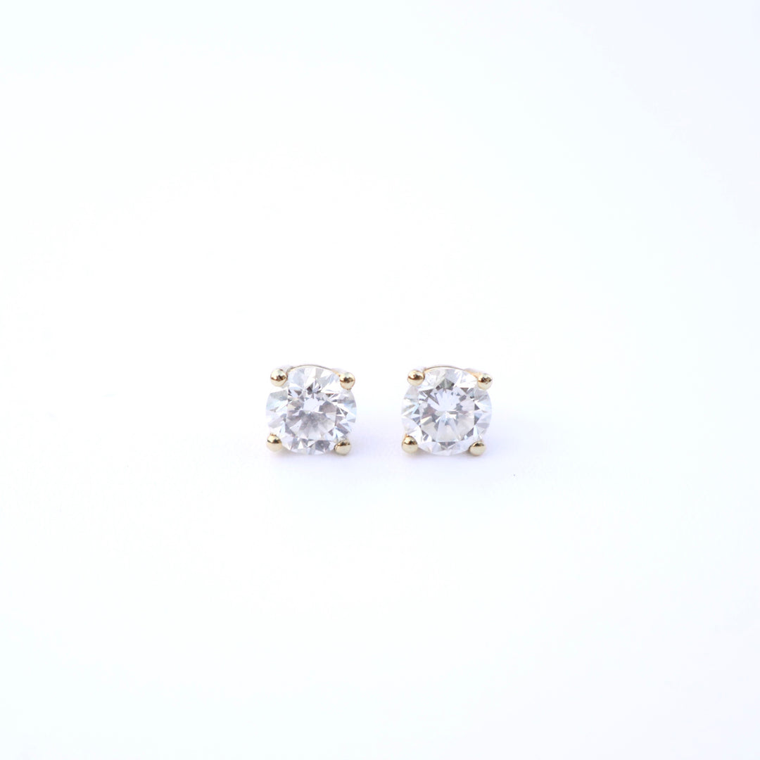 DIAMOND SOLITAIRE STUDS