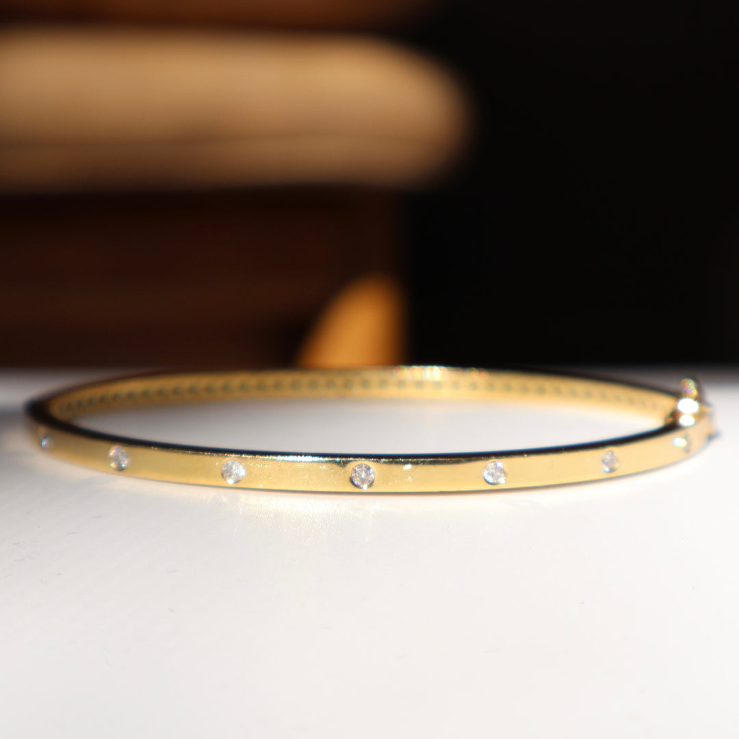AMELIA 14K GOLD DIAMOND BANGLE