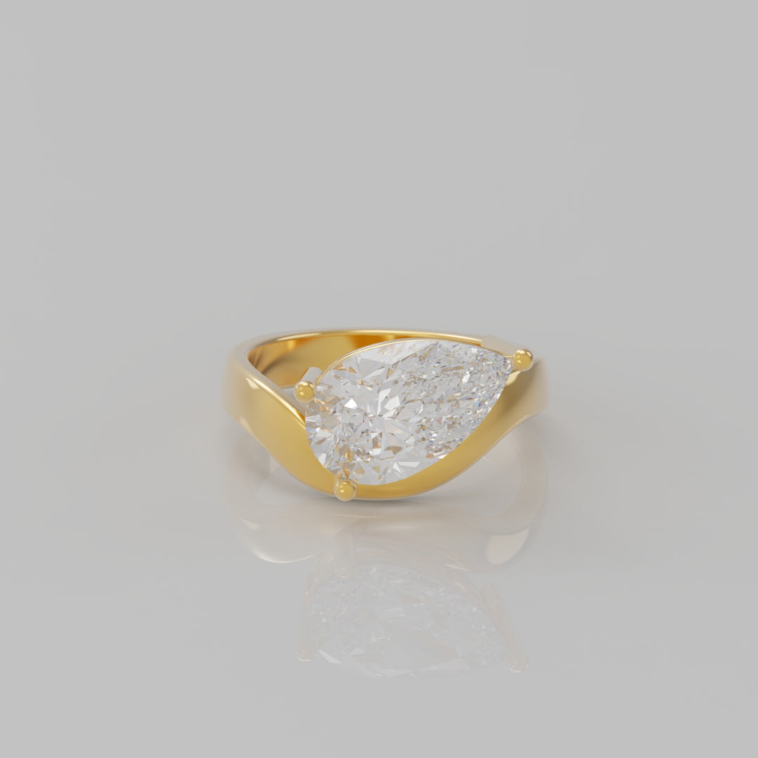 FAYE PEAR SLANT DIAMOND RING